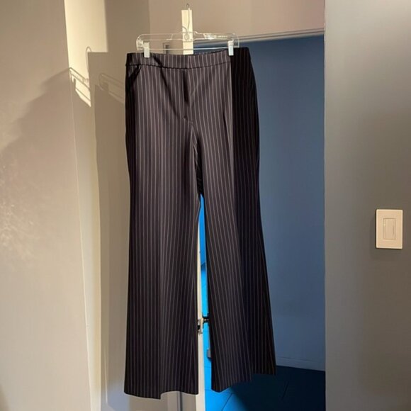 NWOT Express Navy Pinstripe Editor High Waisted Flare Trousers Pants 14L - Picture 4 of 8